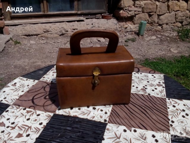 Стара Дамска чанта #7, снимка 1 - Антикварни и старинни предмети - 25350600