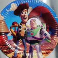 Играта на Играчките toy story 10 бр парти чинии чинийки, снимка 1 - Чинии - 26146032