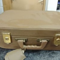 Стар куфар с ключ, снимка 8 - Антикварни и старинни предмети - 21376755