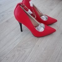 Нови обувки, снимка 1 - Дамски обувки на ток - 24778414