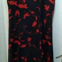 Дълга черна рокля с червени цветя.L/XL, снимка 1 - Рокли - 25440089