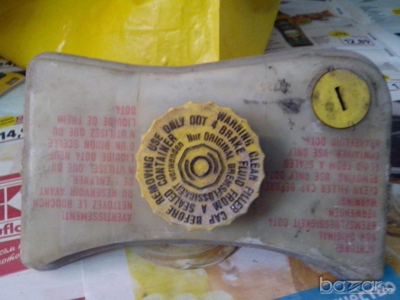 казанче спирачна течност -ауди, снимка 1