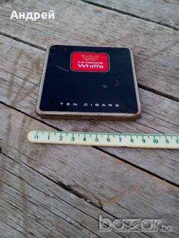 Метална табакера