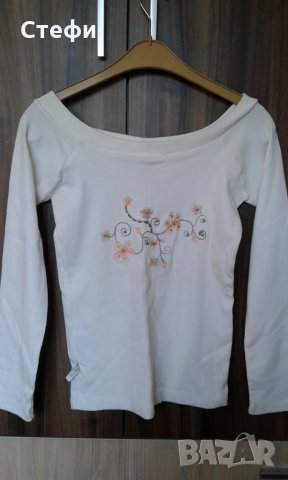 Блуза , снимка 2 - Блузи с дълъг ръкав и пуловери - 24889991