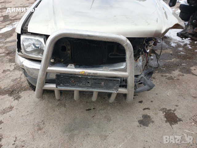 Toyota Hilux 2.5 d4d-на части!, снимка 12 - Автомобили и джипове - 24492221