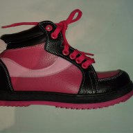 Кецове за момичета - спортни обувки цвят циклама с черно, снимка 1 - Детски гуменки - 14034080