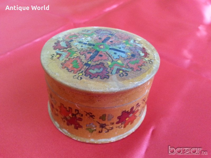 Изрисувана Стара Дървена Кутийка, снимка 1