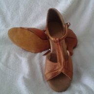Налични Нови обувки за спортни танци,салса,кизомба,танго-тъмен телесен сатен за крак -23 до 24.5 см, снимка 1 - Кецове - 12322682