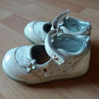 Детски обувки N22, снимка 2 - Детски сандали и чехли - 21391842