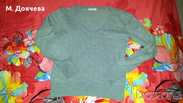 Дамски пуловер, снимка 1 - Блузи с дълъг ръкав и пуловери - 13333550