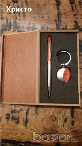 химикалка и ключодържател комплект в кутия метал, снимка 2 - Подаръци за рожден ден - 16701087