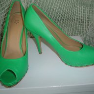 зелени обувки
