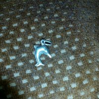 Сребърно делфинче, снимка 2 - Колиета, медальони, синджири - 20107738