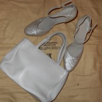 Дамски бели обувки сатен , снимка 1 - Дамски обувки на ток - 19670099