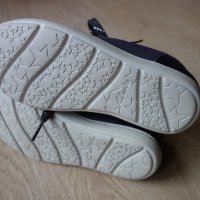 нови кожени обувки Clarks, 29,5ти номер, снимка 7 - Детски маратонки - 20282619