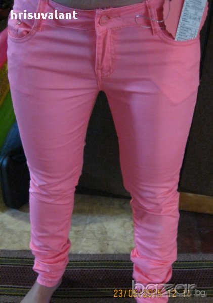 Слим модел панталон в розово. Намален, снимка 1