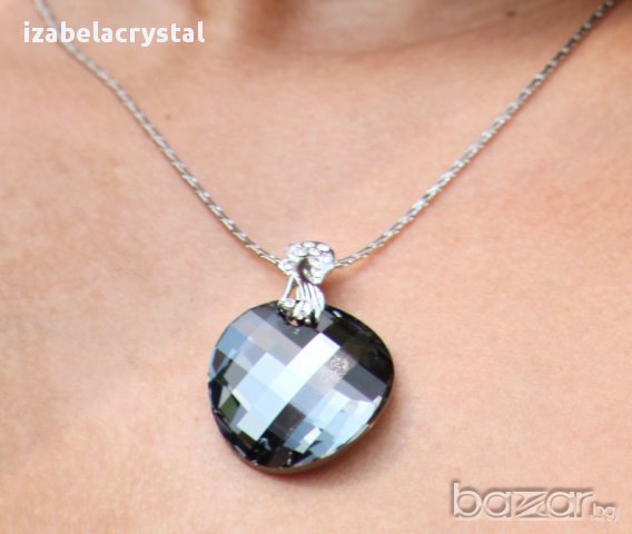 Колие Сваровски "twist" Crystals from SWAROVSKI ®, снимка 5 - Колиета, медальони, синджири - 11358597