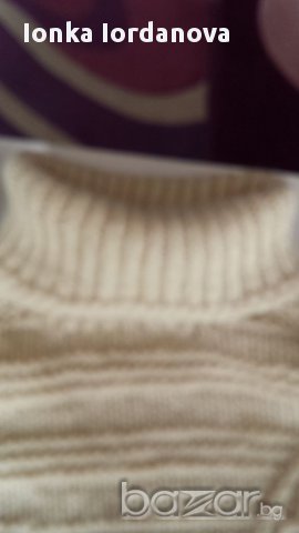 Зимен пуловер-поло, размер М