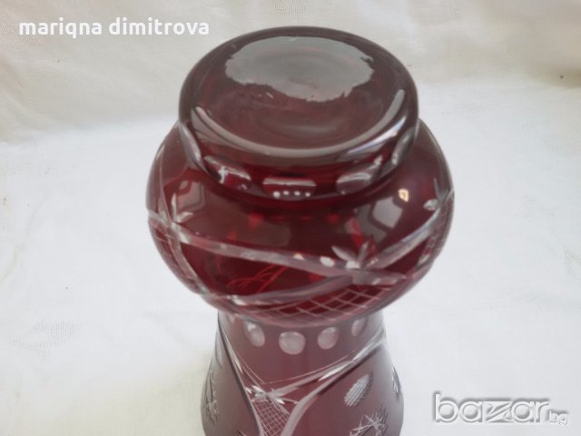 ваза цветен червен кристал , снимка 4 - Антикварни и старинни предмети - 18994449