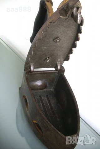 Старинна ютия на жар, снимка 5 - Антикварни и старинни предмети - 23615917