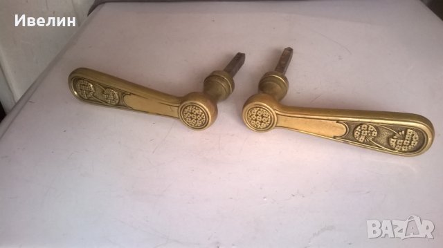 стари дръжки за врата от бронз, снимка 1 - Антикварни и старинни предмети - 23276565