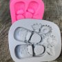 Детски бебешки обувки пантофки на слънчогледи силиконов молд форма за украса торта с фондан шоколад , снимка 1 - Форми - 22750095
