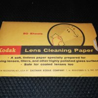 Lens Cleaning Paper , снимка 1 - Чанти, стативи, аксесоари - 22558826