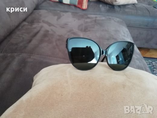 Linda Farrow, снимка 1