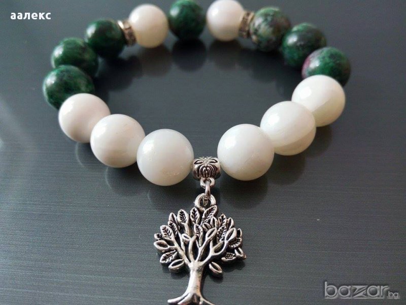 Ръчно изработена гривна от естествени камъни, снимка 1