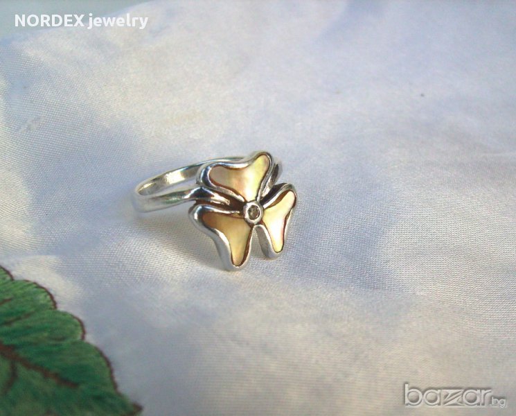 Нежен сребърен дамски пръстен със седеф, снимка 1