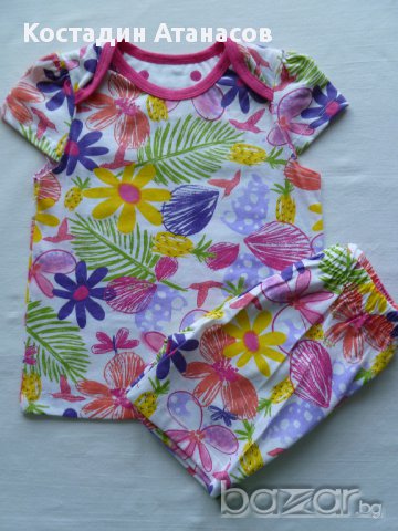 Mothercare лятна пижама на цветя 12-18 месеца, снимка 1 - Бебешки пижами - 17776111