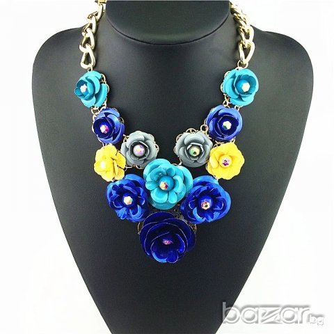 Колие "flowers", снимка 3 - Колиета, медальони, синджири - 18961211