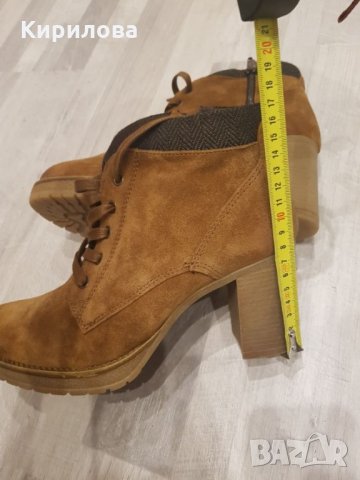 Дамски боти от естествен велур, снимка 2 - Дамски боти - 24046250