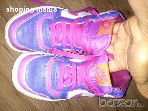 високи маратонки / боти nike 35 номер, снимка 3 - Детски боти и ботуши - 19311692