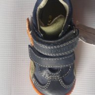 Детски обувки от естествена кожа, ортопедични с лепенки, снимка 2 - Детски маратонки - 9882761