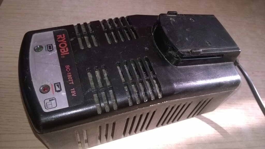 ryobi bc-1807t battery charger-внос швеция в Винтоверти в гр. Видин -  ID23933052 — Bazar.bg