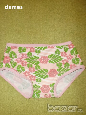  Долнище на детски бански DISNEY,размер 104/110, снимка 3 - Детско бельо и бански  - 18567509