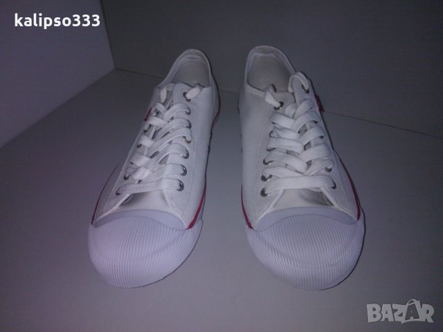 Levis оригинални обувки, снимка 2 - Кецове - 24478310