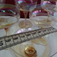Ретро стъклени чаши за вино кана и чаши перлени и гравирани , снимка 8 - Антикварни и старинни предмети - 20343831