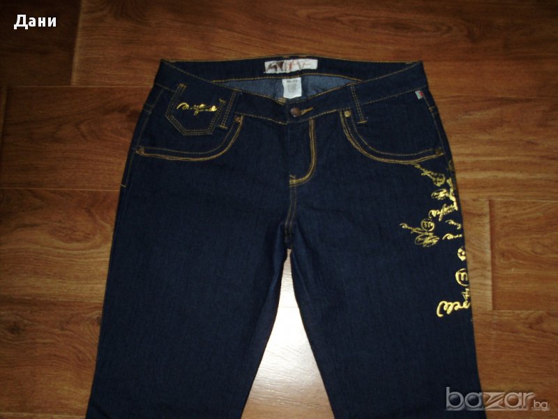  Дамски дънки с ниска талия и декорация , снимка 1