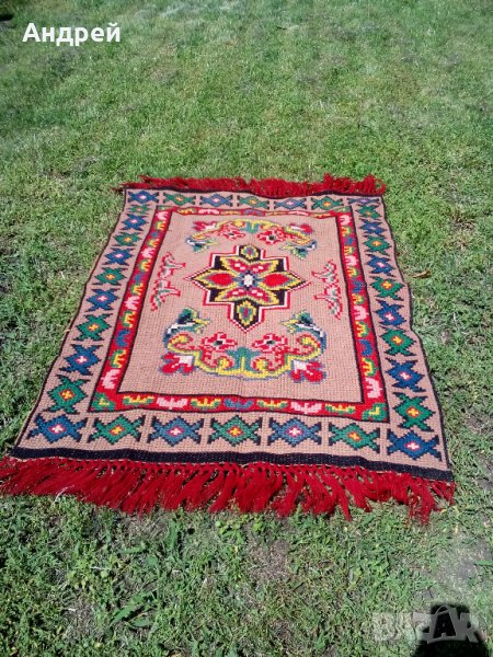Старинен килим, снимка 1