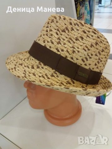 Дамска шапка, снимка 2 - Шапки - 24303731