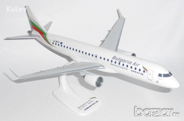 ТЪРСЯ модели на самолети на реални авиокомпании, снимка 1 - Други ценни предмети - 20342871