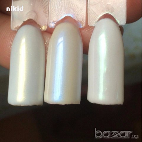 ПРОМО !! искряща блясък пудра с ефект русалка ЦВЕТНИ  с 2 апликатора, снимка 3 - Декоративна козметика - 15748734