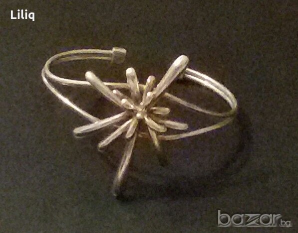 Уникален сребърен комплект от 4 части - гривна, пръстен, обеци и медальон, снимка 2 - Бижутерийни комплекти - 20048961