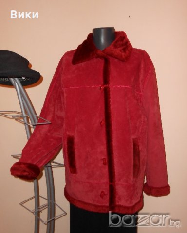 Дамско червено  зимно палто 