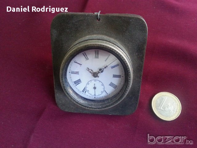 Абсолютно Рядък Стар Настолен Френски Часовник с Ключета!, снимка 5 - Антикварни и старинни предмети - 16357257
