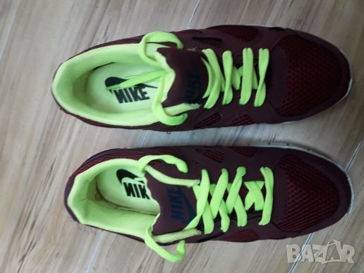 Nike винен цвят! Нови , снимка 2 - Маратонки - 25370669