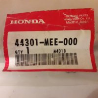 Oem Honda cbr 600rr 2003 2004 чисто нова предна ос хонда, снимка 1 - Мотоциклети и мототехника - 24315568