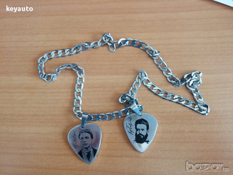 Медальони с лика на Левски и Ботев, снимка 1